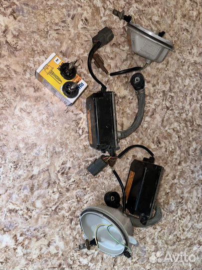 Блоки ксенона Subaru Legacy BE5 BH5 BHE BH9