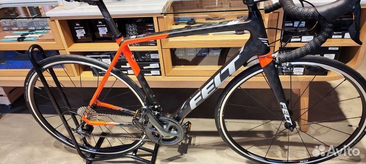 Шоссейный велосипед США Felt FR3 carbon ultegra