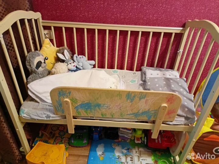 Детская кроватка