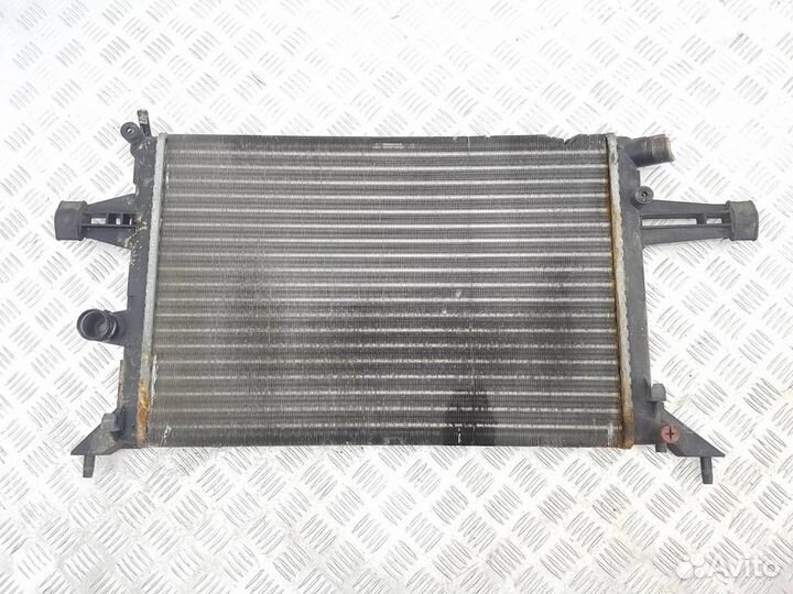 Радиатор основной Opel Astra G