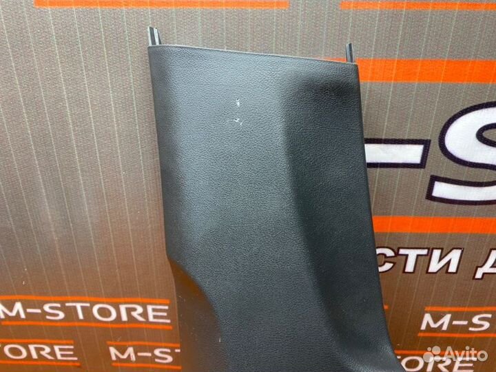 Обшивка стойки левая Volkswagen Passat B7 caxa