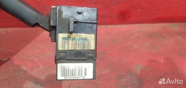 Переключатель дворников Nissan Almera N16 хетчбэк