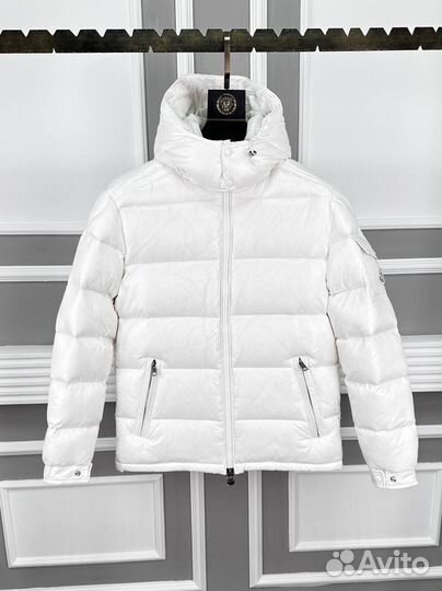 Пуховик moncler белый