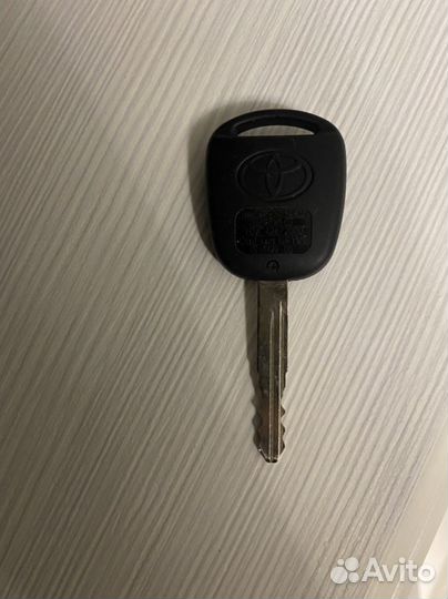 Ключ от Toyota raf 4