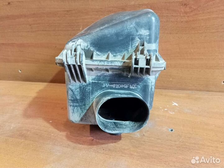 Корпус воздушного фильтра FAW Vita 2008)