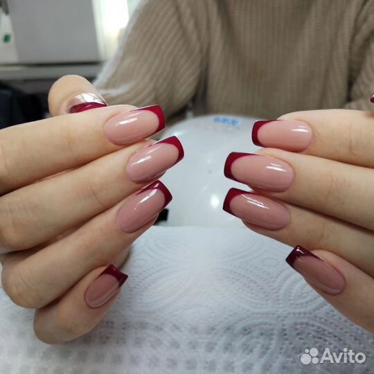 Наращивание, коррекция и укрепление ногтей