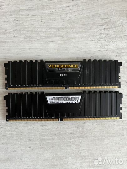 Corsair Vengeance LPX DDR4 16GB