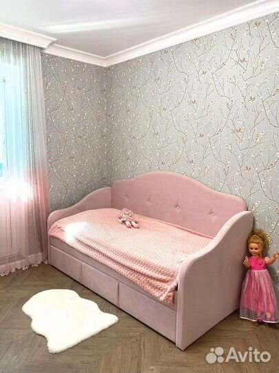 Кровать выдвижная Мягкая спинка