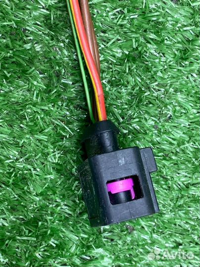 Разъём фишка катушки зажигания VAG 4B0973724 5026