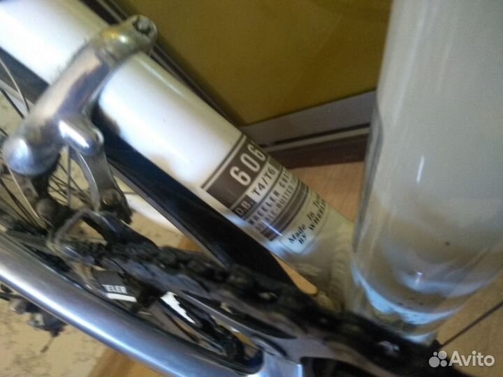 Шоссейный профессиональный велосипед Wheeler