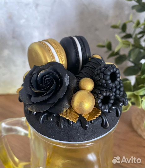 Кружка с декором