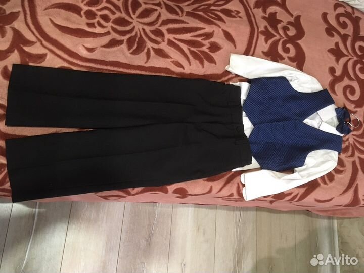 Костюм праздничный классический