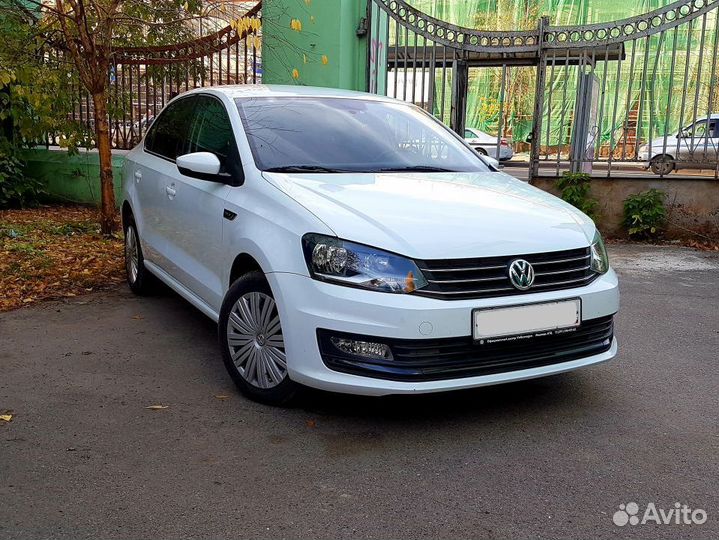 Бампер передний Volkswagen Polo (15-20) Белый