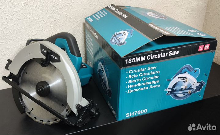 Циркулярная пила дисковая Makita SH7000