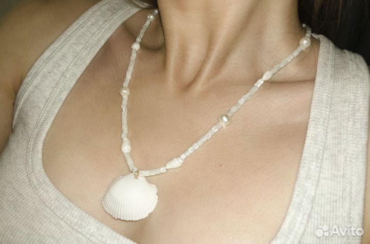 Ожерелье из перламутра с натуральной ракушкой