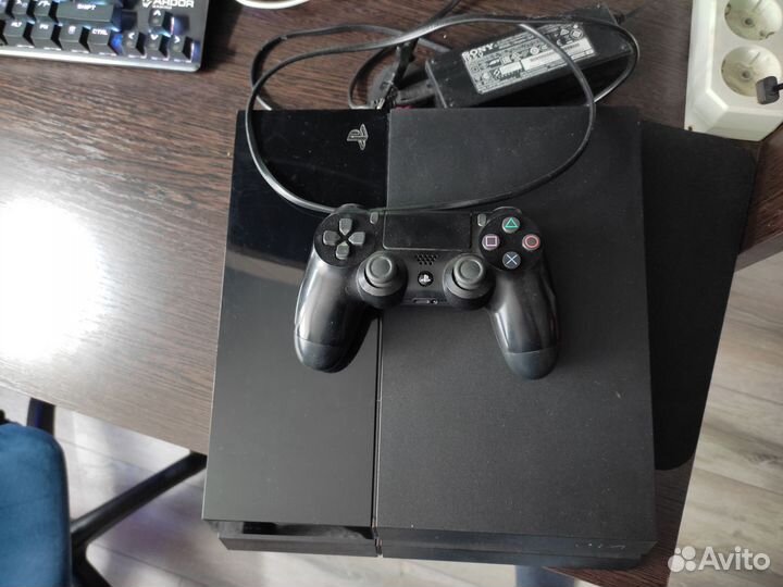 PlayStation 4 fat