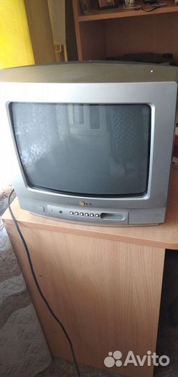 Телевизор бу LG