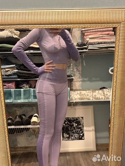 Спортивный костюм облегающий