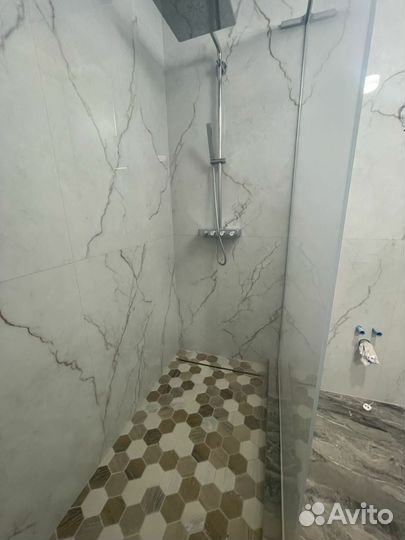 Плиточник укладка плитки