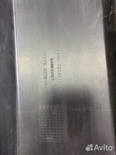 Продам бампер новый белый