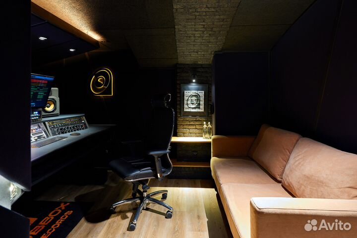 Запись песни в студии