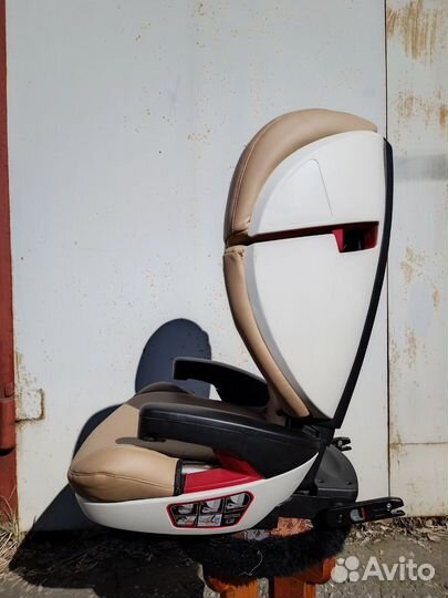 Автокресло Babyton Comfort Fix