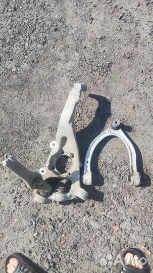 Кулак поворотный левый a2530700 Mercedes GLC