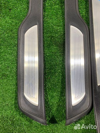 Накладки на внутренние порожки М Bmw 3 E90 N52B25