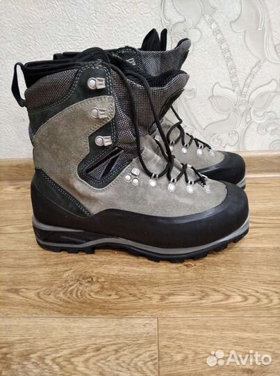 Горные ботинки Фарадей 42 размер