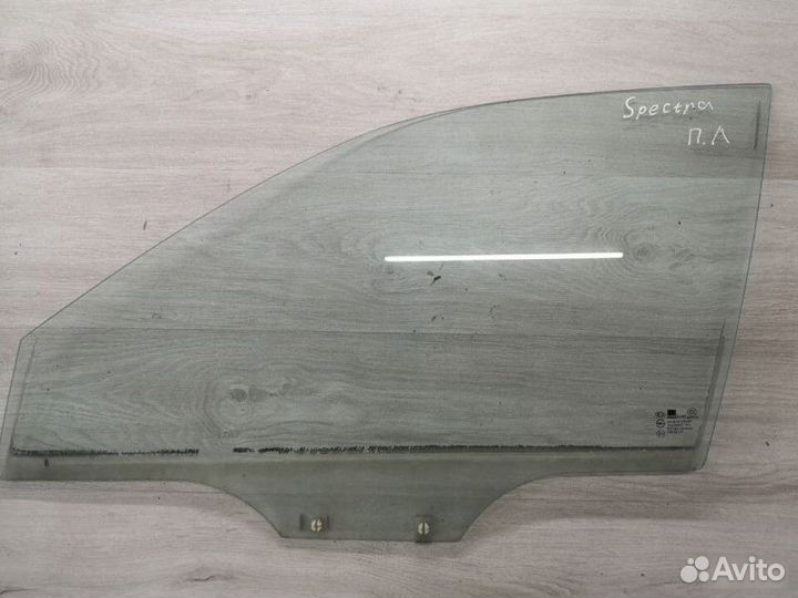 Стекло переднее левое Kia Spectra