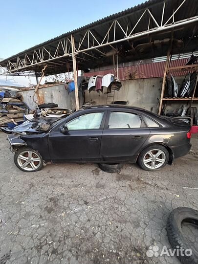 Audi A4 1.8 CVT, 2014, битый, 290 000 км