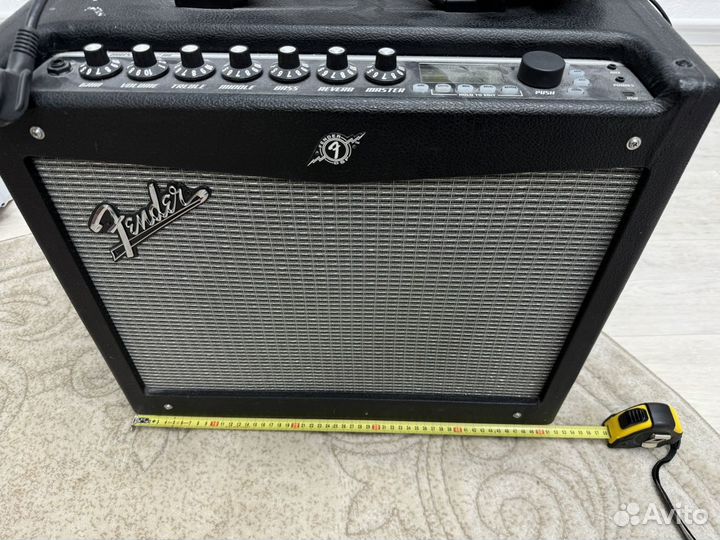 Комбоусилитель fender mustang 3