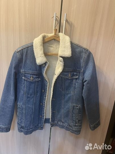 Джинсовая куртка