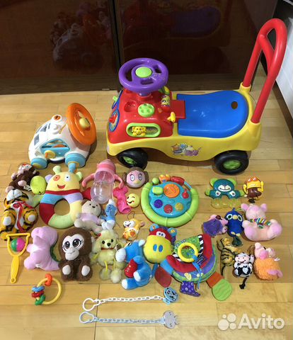 Машинка-каталка, игрушки Tomy,Happy Baby пакетом