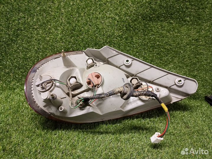 Задний правый фонарь Kia Spectra