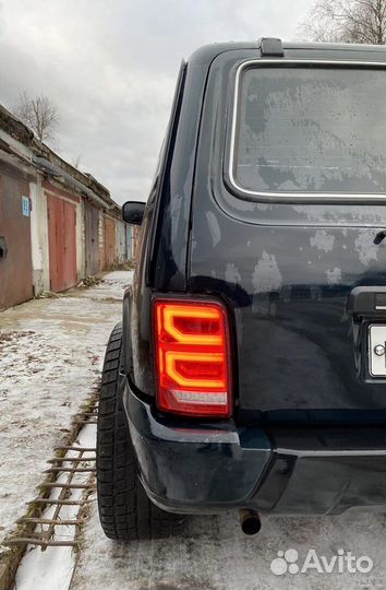 Фонари задние на Лада Ниву LED в стиле Рендж Ровер