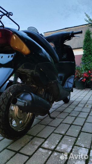 Скутер Suzuki lets 1