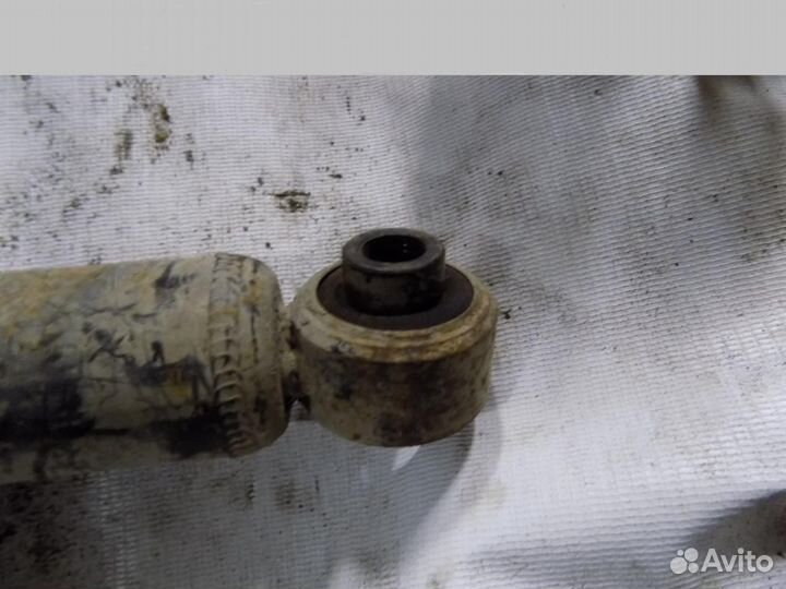 Амортизатор задний Pajero/Montero (V8, V9) 2007