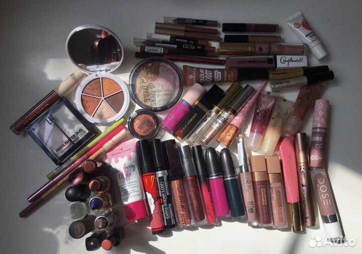 Набор косметики пакетом