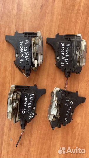 Замок двери lancer 10