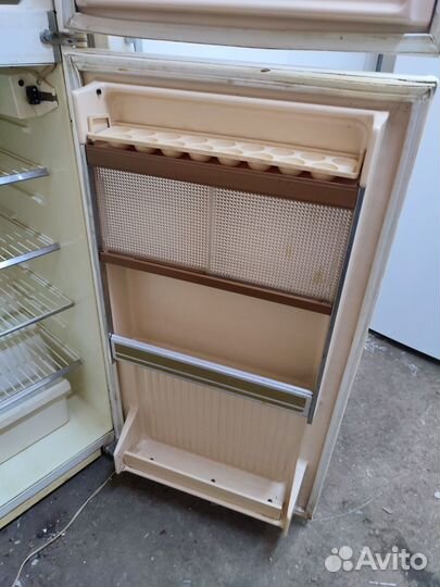 Холодильник Минск 15.Бесплатная Доставка