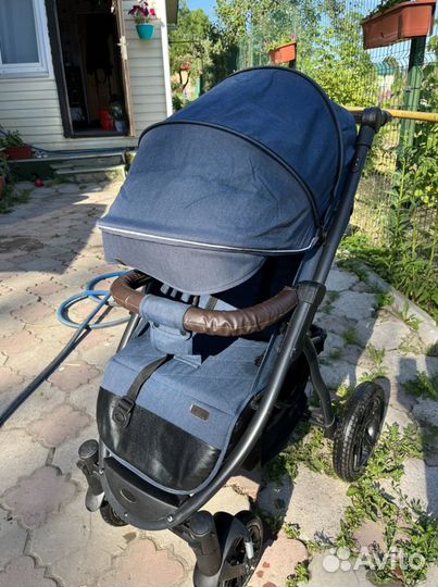 Прогулочная коляска bubago cross