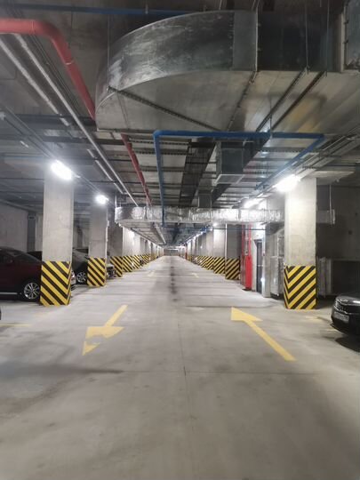 Машиноместо, 13 м²