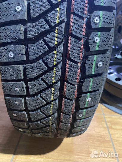 Viatti Brina Nordico V-522 185/60 R14 82T