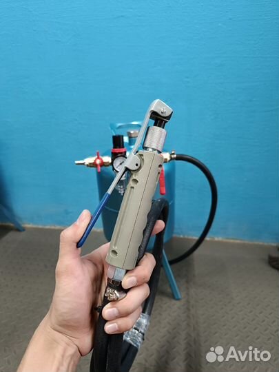 Пескоструйный аппарат разборный с влагоотделителем