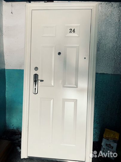 Дверь входная металлическая