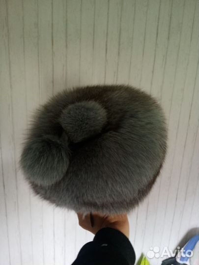 Зимняя шапка голубой песец