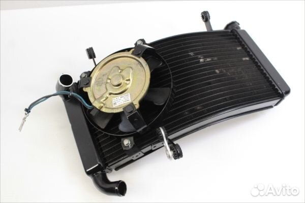Оригинальный радиатор Ducati ST2 ST3 ST4