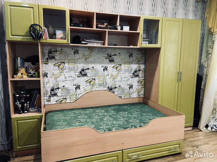 Кровать-стенка