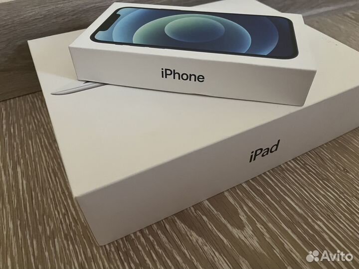 Коробка от iPhone 12